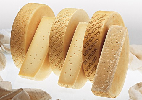 Formaggio Montasio DOP